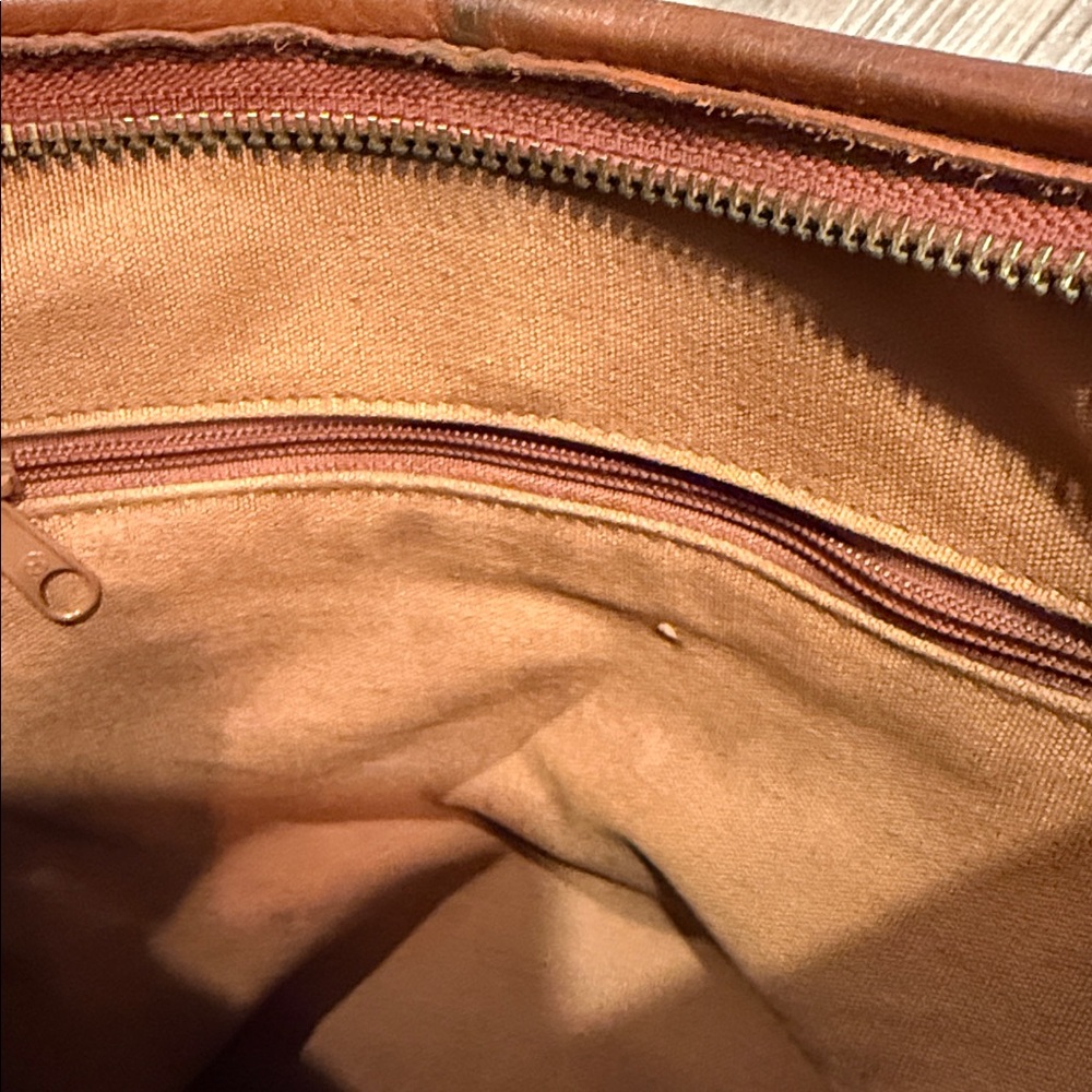 Vintage Etienne Aigner Brown Leather Crossbody Bag - Picture 11 of 15